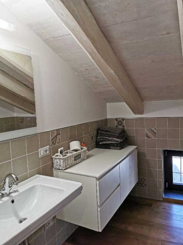 Agriturismo Dai Marchesin Nasino ภายนอก รูปภาพ