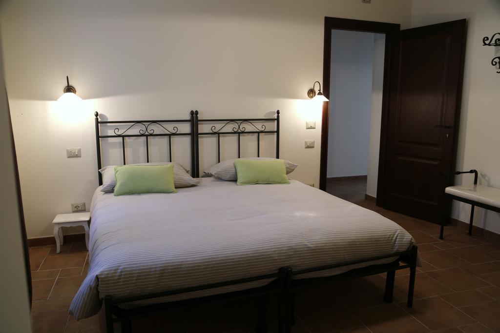 Agriturismo Dai Marchesin Nasino ภายนอก รูปภาพ